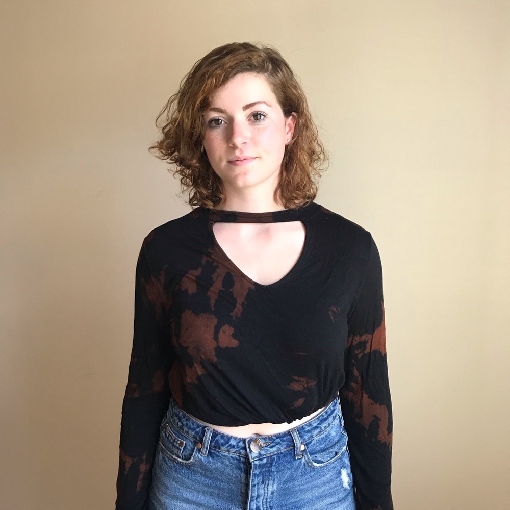 Faded glory bleached choker tee